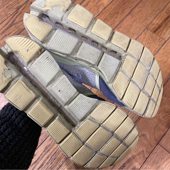 On Cloudstratus Running Sneakers in Pistachio/Grey Size 10.5 - Picture 5 of 11